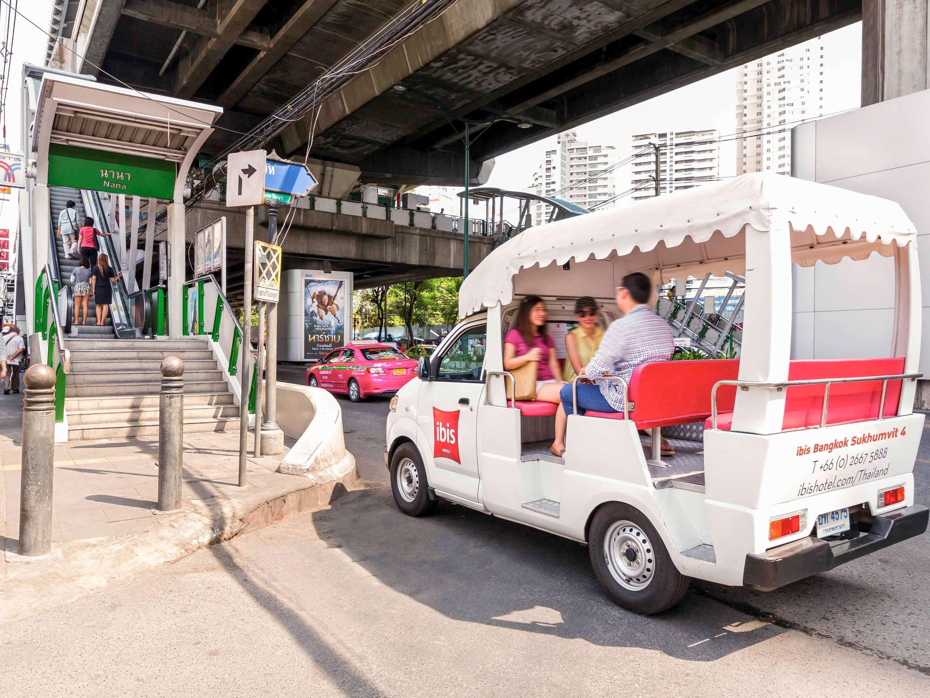 曼谷素坤逸4号宜必思酒店 外观 照片